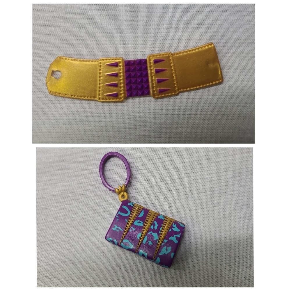 MONSTER HIGH Clawdeen Wolf Day at the Maul GIFT PURPLE GOLD BELT & PURSE